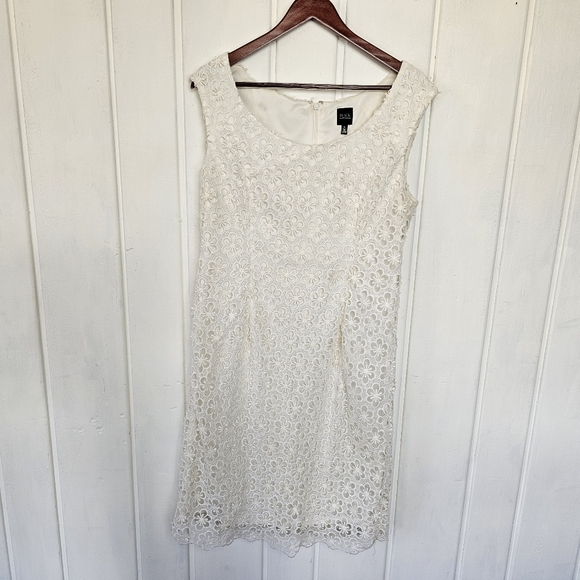 Black by Saks Fifth Avenue Eggshell Lace Sleeveless Midi Dress - Picture 2 of 13